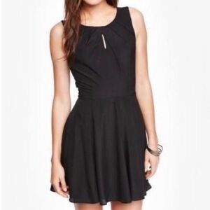 EXPRESS black sleeveless fit & flare keyhole dress size 2 business casual office